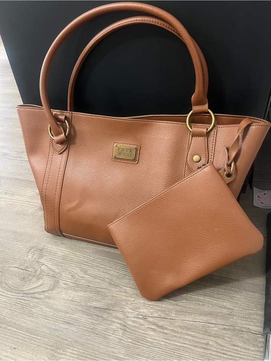 FRYE AND CO. Handbags - FRYE AND CO. Cognac Leather Tote with Matching Pouch